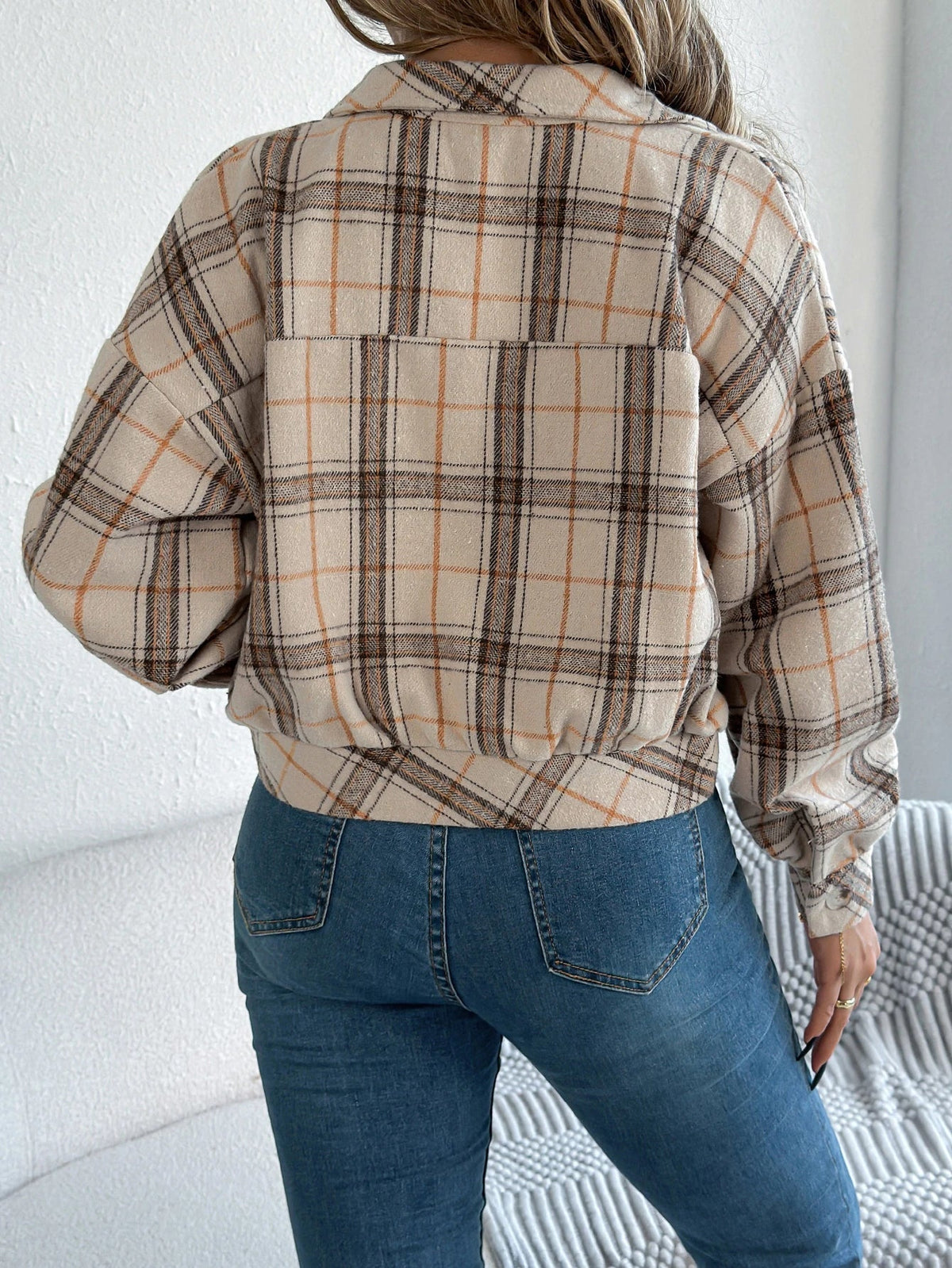 Cropped geruite shacket dames - afbeelding 8